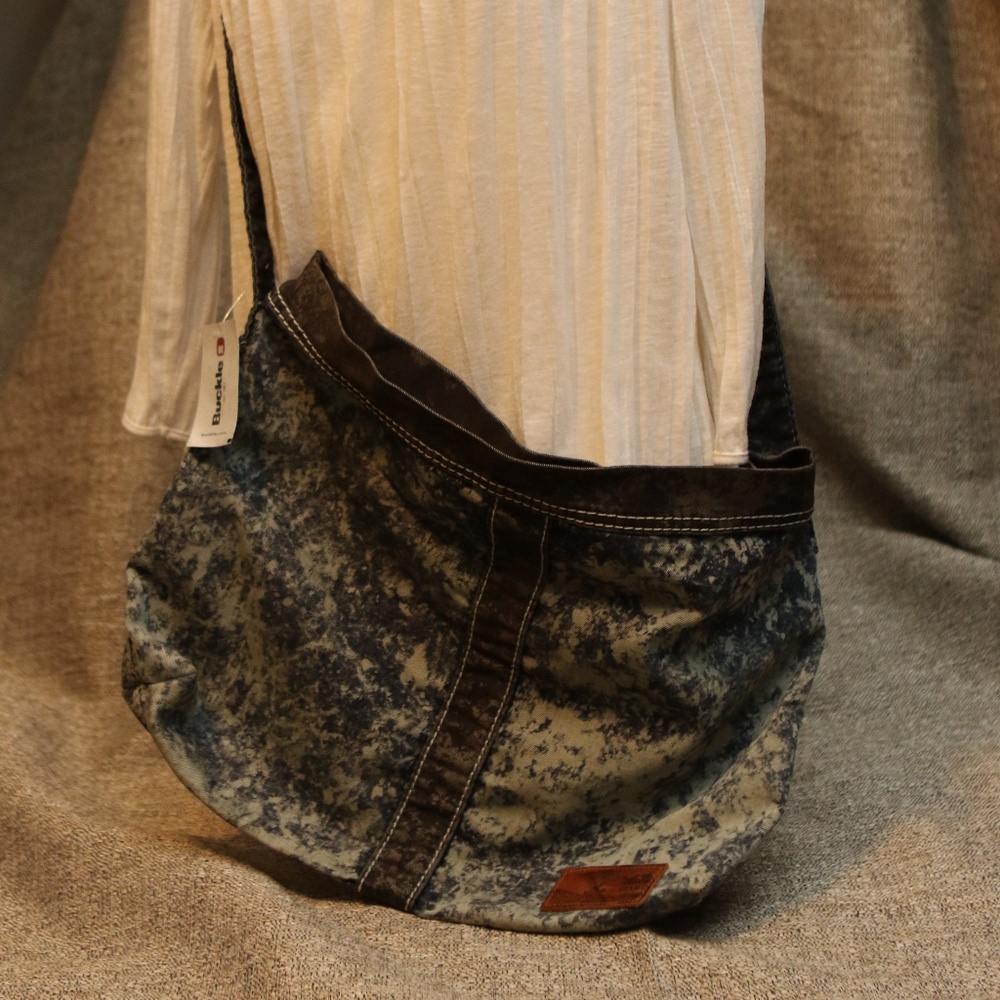 Big Star Messenger Bag